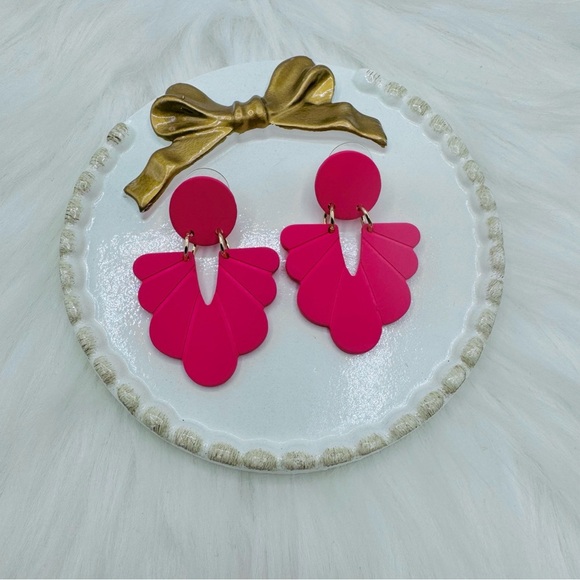Chic Pink Acrylic Fashion Statement Earrings - Picture 1 of 3